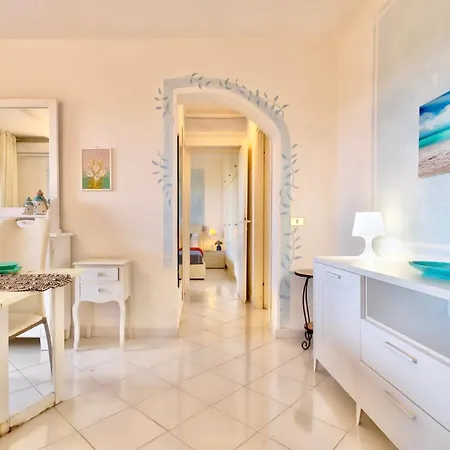 아파트 4 Beds In Marinella Just 100 Mt From The