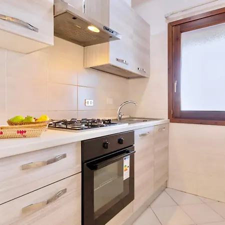 4 Beds In Marinella Just 100 Mt From The * 골푸아랑시